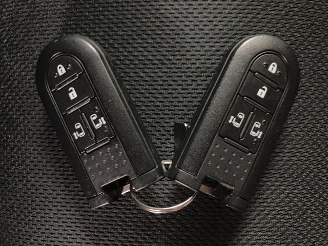 トールカスタムＧ　ターボ　ＳＡII　ナビ／パノラマカメラ／クルコンスマートアシストＩＩ　ＬＥＤヘッドライト／フォグ　ナビ　パノラマカメラ　ドラレコ　クルーズコントロール　キーフリー　両側電動スライドドア　ＴＶコントロールキット　電動格納ミラー　ＥＴＣ　オートエアコン（大阪府）の中古車