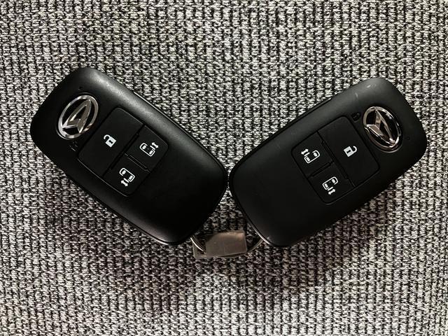 ムーヴキャンバスストライプスG 弊社元試乗車/25年ナビ/バックカメラサポカーSワイド適合 バックカメラ対応 USB接続端子 電動パーキングブレーキ シートヒーター 両側オートスライドドア Pスタート ホッとカップホルダー キーフリー(大阪府)の中古車