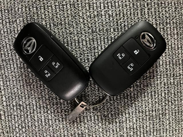 ムーヴキャンバスストライプスG 弊社元試乗車/25年モデルナビ/バックカメラサポカーSワイド適合 25年モデルナビ バックカメラ対応 USB接続端子 電動パーキングブレーキ シートヒーター 両側オートスライドドア Pスタート ホッとカップホルダー キーフリー(大阪府)の中古車