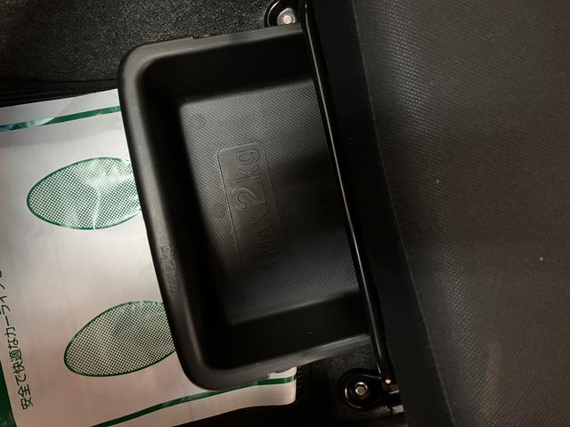 ムーヴカスタム　Ｘリミテッド　ナビ／バックカメラ／走行３．７万キロＬＥＤヘッドライト　フォグランプ　ワンセグ純正ナビ　バックカメラ　オートエアコン　キーフリー　電動格納ミラー　盗難防止セキュリティアラーム　アルミホイール（大阪府）の中古車