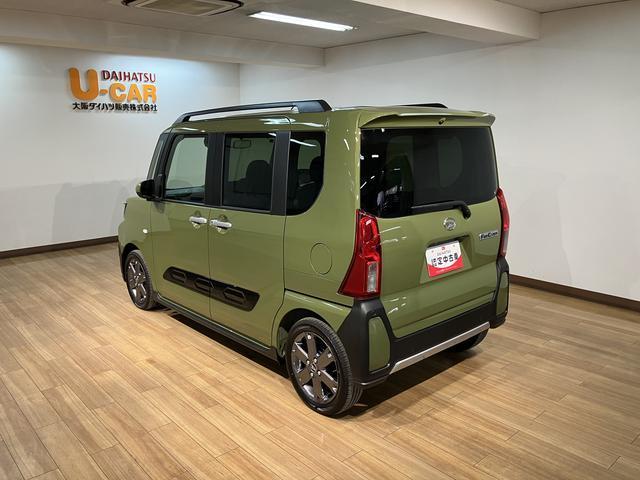 タントファンクロスターボリミテッド　ＡＣＣ／ＥＴＣ／走行８ｋｍターボ　ＡＣＣ　ＥＴＣ　スマートアシスト　バックカメラ　両側リヤパワースライドドア　プッシュボタンエンジンスタート　シートヒーター　ＬＥＤヘッドライト　アルミホイール　オートエアコン　オートライト（大阪府）の中古車