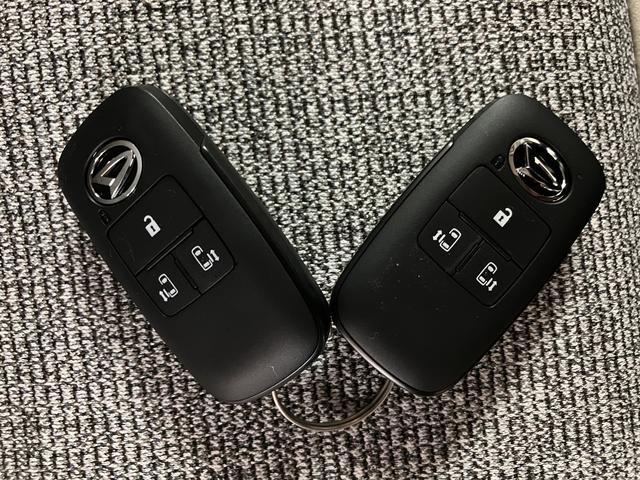 ムーヴキャンバスストライプスＧ　２５年ナビ／バックカメラ／走行４ｋｍサポカーＳワイド適合　バックカメラ対応　ＵＳＢ接続端子　電動パーキングブレーキ　シートヒーター　両側オートスライドドア　Ｐスタート　ホッとカップホルダー　キーフリー（大阪府）の中古車