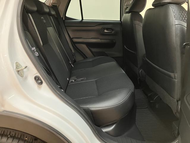 ロッキープレミアムＧ　ＨＥＶ／大画面ナビ／ドラレコ／パノラマ／ＬＥＤ１年間走行距離無制限保証／修復歴軽度／ハイブリッド／衝突軽減ブレーキ／大画面ナビ／ナビ連動ドラレコ／パノラマモニター／クルーズコントロール／シートヒーター／スマートキー／Ｂｌｕｅｔｏｏｔｈ／フルセグ／（大阪府）の中古車