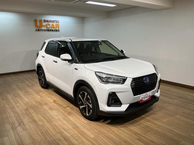 ロッキープレミアムＧ　ＨＥＶ／大画面ナビ／ドラレコ／パノラマ／ＬＥＤ１年間走行距離無制限保証／修復歴軽度／ハイブリッド／衝突軽減ブレーキ／大画面ナビ／ナビ連動ドラレコ／パノラマモニター／クルーズコントロール／シートヒーター／スマートキー／Ｂｌｕｅｔｏｏｔｈ／フルセグ／（大阪府）の中古車