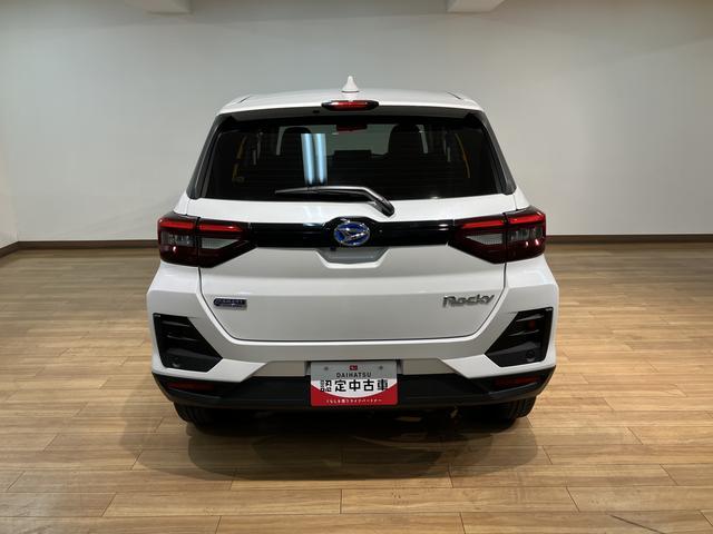 ロッキープレミアムＧ　ＨＥＶ／大画面ナビ／ドラレコ／パノラマ／ＬＥＤ１年間走行距離無制限保証／修復歴軽度／ハイブリッド／衝突軽減ブレーキ／大画面ナビ／ナビ連動ドラレコ／パノラマモニター／クルーズコントロール／シートヒーター／スマートキー／Ｂｌｕｅｔｏｏｔｈ／フルセグ／（大阪府）の中古車