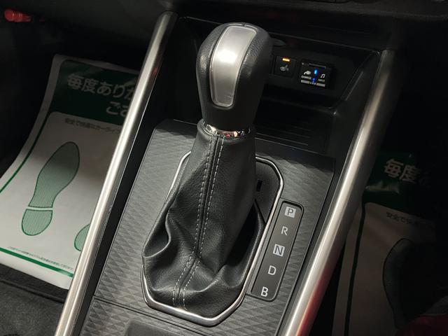 ロッキープレミアムＧ　ＨＥＶ／大画面ナビ／ドラレコ／パノラマ／ＬＥＤ１年間走行距離無制限保証／修復歴軽度／ハイブリッド／衝突軽減ブレーキ／大画面ナビ／ナビ連動ドラレコ／パノラマモニター／クルーズコントロール／シートヒーター／スマートキー／Ｂｌｕｅｔｏｏｔｈ／フルセグ／（大阪府）の中古車