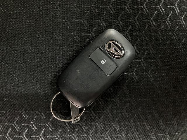 ロッキープレミアムＧ　ＨＥＶ／大画面ナビ／ドラレコ／パノラマ／ＬＥＤ１年間走行距離無制限保証／修復歴軽度／ハイブリッド／衝突軽減ブレーキ／大画面ナビ／ナビ連動ドラレコ／パノラマモニター／クルーズコントロール／シートヒーター／スマートキー／Ｂｌｕｅｔｏｏｔｈ／フルセグ／（大阪府）の中古車