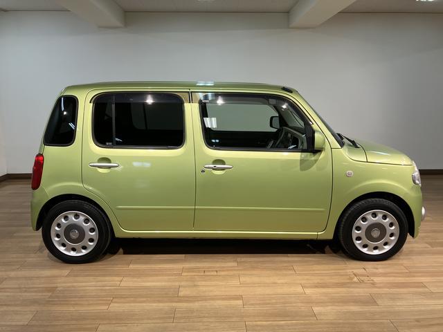 ミラココアココアＸ／走行１．５万キロ／車検整備渡し／１年保証付／走行１．５万キロ／車検整備渡し／１年間走行距離無制限保証／ナビ／ＥＴＣ／運転席シートリフター／チルトステアリング／革巻きステアリングホイール／ブラックインテリア／フォグランプ／オートエアコン／（大阪府）の中古車