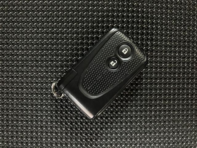 ミラココアココアＸ／走行１．５万キロ／車検整備渡し／１年保証付／走行１．５万キロ／車検整備渡し／１年間走行距離無制限保証／ナビ／ＥＴＣ／運転席シートリフター／チルトステアリング／革巻きステアリングホイール／ブラックインテリア／フォグランプ／オートエアコン／（大阪府）の中古車