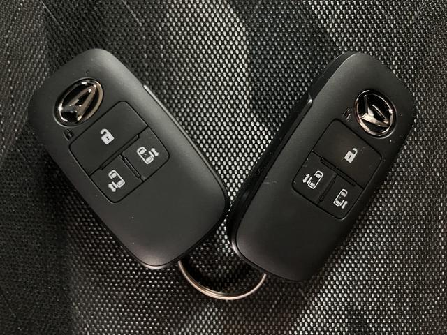 タントファンクロスターボリミテッド　Ｒ７／１３キロ／ナビ／Ｂカメラ新車保証／コーナーセンサー／ＥＴＣ／ナビ／バックカメラ／フルセグＴＶ／Ｂｌｕｅｔｏｏｔｈ／ＵＳＢ／衝突軽減ブレーキ／ＥＴＣ／前席シートヒーター／電動パーキングブレーキ／ブレーキホールド／ＬＥＤライト（大阪府）の中古車