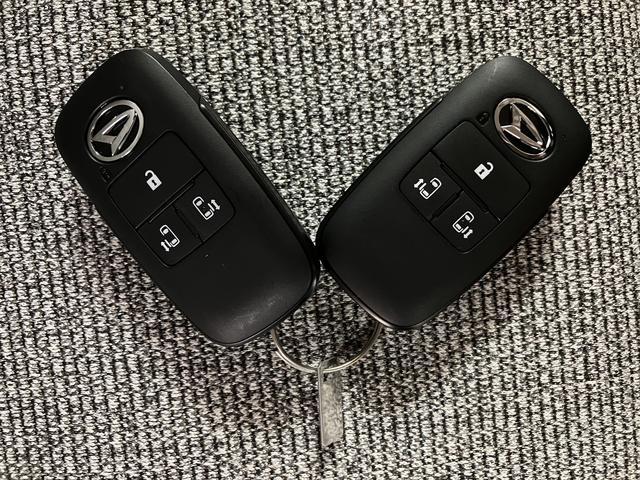 ムーヴキャンバスストライプスＧ　Ｒ７年式／２５年ナビ／Ｂカメラ／走行１９ｋｍサポカーＳワイド適合　バックカメラ対応　ＵＳＢ接続端子　電動パーキングブレーキ　シートヒーター　両側オートスライドドア　Ｐスタート　ホッとカップホルダー　キーフリー（大阪府）の中古車