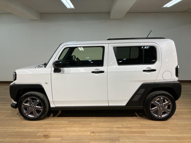 タフトＧ　ダーククロムベンチャー／Ｒ７年式／走行４Ｋｍ／クルコンＲ７年式／走行４Ｋｍ／バックカメラ対応車／ステアリングスイッチ／クルーズコントロール／前席シートヒーター／電動パーキングブレーキ／ＬＥＤヘッドライト・フォグランプ／アルミ／オートエアコン／キーフリー（大阪府）の中古車