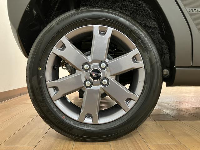 タフトＧ　ダーククロムベンチャー／Ｒ７年式／走行４Ｋｍ／クルコンＲ７年式／走行４Ｋｍ／バックカメラ対応車／ステアリングスイッチ／クルーズコントロール／前席シートヒーター／電動パーキングブレーキ／ＬＥＤヘッドライト・フォグランプ／アルミ／オートエアコン／キーフリー（大阪府）の中古車