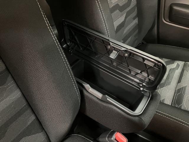 タフトＧ　ダーククロムベンチャー／Ｒ７年式／走行５Ｋｍ／クルコンＲ７年式／走行５Ｋｍ／バックカメラ対応車／ステアリングスイッチ／クルーズコントロール／前席シートヒーター／電動パーキングブレーキ／ＬＥＤヘッドライト・フォグランプ／アルミ／オートエアコン／キーフリー（大阪府）の中古車