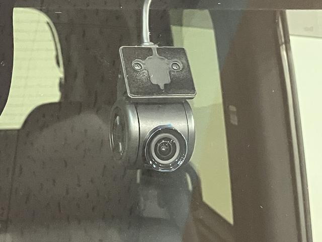 タントカスタムRS/9インチナビ/バックカメラ/ETC/ドラレコ9インチナビ/バックカメラ/ステアリングスイッチ/ETC/前後ドラレコ/前席シートヒーター/両側パワースライドドア/LEDヘッドライト・フォグランプ/アルミホイール/オートエアコン/キーフリー(大阪府)の中古車