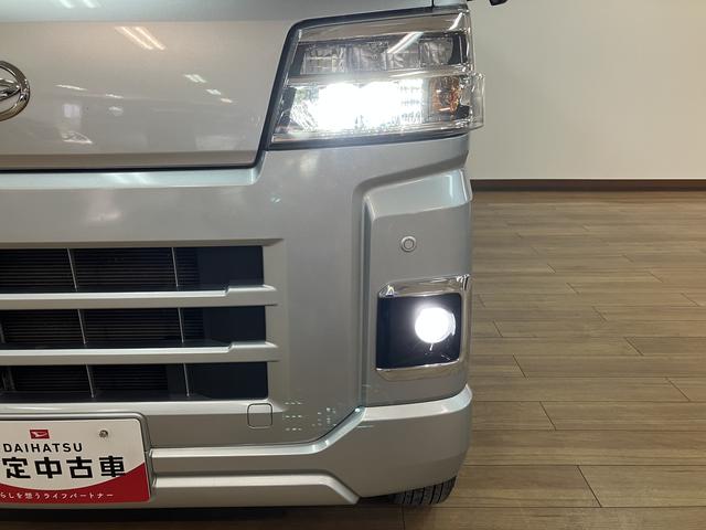 ハイゼットカーゴクルーズターボ CVT プッシュボタンスタート エコアイドルターボエンジン CVT オーディオレス LEDルームランプ LEDヘッドランプ オートライト プッシュボタンスタート キーフリーシステム コーナーセンサー エコアイドル 電動格納ミラー(大阪府)の中古車