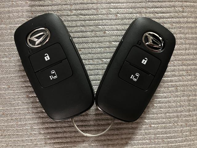 ムーヴX/R7年式/走行15Km/片側パワスラ/LEDヘッドライトR7年式/走行15Km/届出済未使用車/片側パワースライドドア/LEDヘッドライト/アルミホイール/オートエアコン/キーフリー/電動格納ミラー/クリアランスソナー/オートライト/運転席シートリフター(大阪府)の中古車