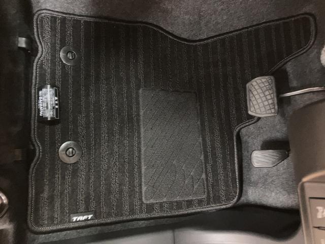 タフトGターボダーククロムベンチャー/クルコン/Bカメラ/電動P/新車保証継承/ターボ車/クルーズコントロール/電動パーキングブレーキ/バックカメラ/前席シートヒーター/スマートキー/オートライト/LEDヘッドライト/LEDフォグランプ/サイドエアバッグ/(大阪府)の中古車