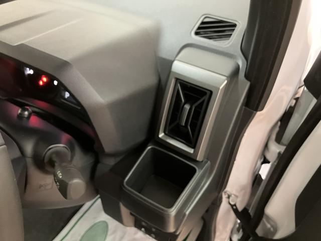 タフトＧ　ダーククロムベンチャー　Ｒ７／クルコン／ナビ／Ｂカメラスカイルーフ／Ｒ７年／新車保証／走行５キロ／クルコン／コーナーセンサーナビ／バックカメラ／フルセグＴＶ／Ｂｌｕｅｔｏｏｔｈ／ＵＳＢ／電動パーキングブレーキ・ブレーキホールド／ＬＥＤライト／キーフリー／（大阪府）の中古車