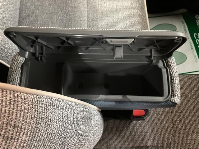 ムーヴキャンバスストライプスＧ　Ｒ７年式／メモリーナビ／バックカメラ対応走行無制限１年保証　純正ナビ　両側電動スライドドア　バックカメラ対応　前後コーナーセンサー　前席シートヒーター　ホッとカップホルダー　オートマチックハイビーム　ＬＥＤヘッドライト　スマートキー（大阪府）の中古車