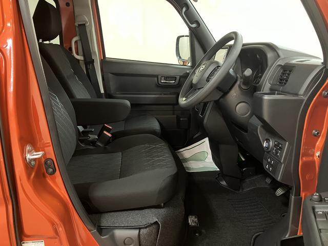 アトレーＲＳ／令和７年式／純正７インチナビ／バックカメラ／クルコン令和７年式／走行１４ｋｍ／純正７インチナビ／バックカメラ／クルーズコントロール／両側パワースライドドア／ＬＥＤヘッドライト・フォグランプ／オートエアコン／キーフリー／ＵＳＢソケット／コーナーセンサー（大阪府）の中古車