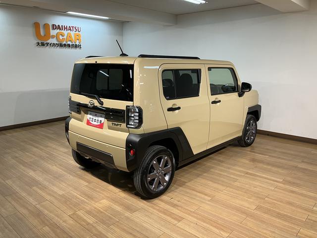 タフトＧターボ　ダーククロムベンチャー／２５年モデルナビ／クルコンＲ７年式／走行１９ｋｍ／２５年モデルナビ／バックカメラ／ステアリングスイッチ／クルーズコントロール／前席シートヒーター／電動パーキングブレーキ／ＬＥＤヘッドライト・フォグ／オートエアコン／キーフリー（大阪府）の中古車