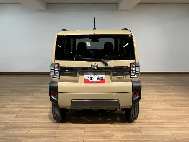 タフトＧターボ　ダーククロムベンチャー／２５年モデルナビ／クルコンＲ７年式／走行１９ｋｍ／２５年モデルナビ／バックカメラ／ステアリングスイッチ／クルーズコントロール／前席シートヒーター／電動パーキングブレーキ／ＬＥＤヘッドライト・フォグ／オートエアコン／キーフリー（大阪府）の中古車