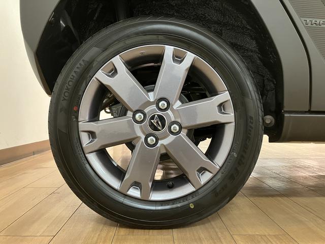 タフトＧターボ　ダーククロムベンチャー／２５年モデルナビ／クルコンＲ７年式／走行１９ｋｍ／２５年モデルナビ／バックカメラ／ステアリングスイッチ／クルーズコントロール／前席シートヒーター／電動パーキングブレーキ／ＬＥＤヘッドライト・フォグ／オートエアコン／キーフリー（大阪府）の中古車