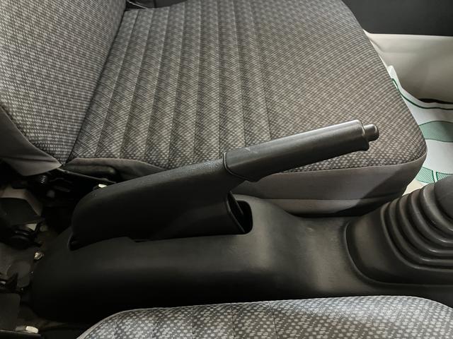 ハイゼットトラックエアコン・パワステ　スペシャル　１年保証／車検整備付き認定中古車／３．３万キロ／マニュアル車／１年保証／車検整備付き／エアコン／パワステ／荷台灯／ラジオ／（大阪府）の中古車