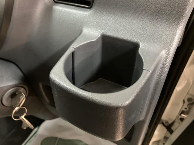 ハイゼットトラックエアコン・パワステ　スペシャル　１年保証／車検整備付き認定中古車／３．３万キロ／マニュアル車／１年保証／車検整備付き／エアコン／パワステ／荷台灯／ラジオ／（大阪府）の中古車