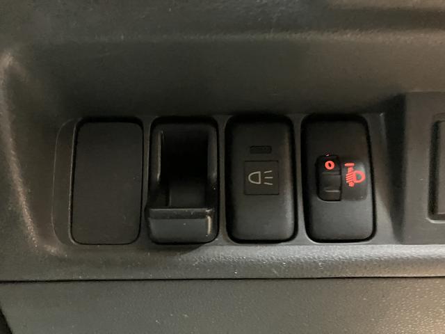 ハイゼットトラックエアコン・パワステ　スペシャル　１年保証／車検整備付き認定中古車／３．３万キロ／マニュアル車／１年保証／車検整備付き／エアコン／パワステ／荷台灯／ラジオ／（大阪府）の中古車