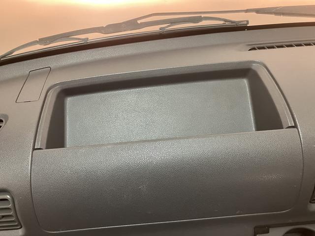 ハイゼットトラックエアコン・パワステ　スペシャル　１年保証／車検整備付き認定中古車／３．３万キロ／マニュアル車／１年保証／車検整備付き／エアコン／パワステ／荷台灯／ラジオ／（大阪府）の中古車