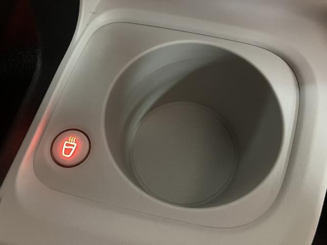 ムーヴキャンバスストライプスG R7年式/バックカメラ対応サポカーSワイド適合 バックカメラ対応 USB接続端子 電動パーキングブレーキ シートヒーター 両側オートスライドドア Pスタート ホッとカップホルダー キーフリー(大阪府)の中古車