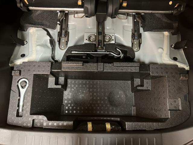 ムーヴカスタム　Ｘ　　ＣＤチューナー　１年間走行距離無制限保証ＣＤチューナー・ディスチャージヘッドランプ・ハロゲンフォグランプ・キーフリーシステム・プッシュスタート・アイドリングストップ・１４インチ純正アルミホイール・１年間走行距離無制限保証・認定中古車（大阪府）の中古車