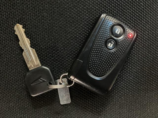 ムーヴカスタム　Ｘ　　ＣＤチューナー　１年間走行距離無制限保証ＣＤチューナー・ディスチャージヘッドランプ・ハロゲンフォグランプ・キーフリーシステム・プッシュスタート・アイドリングストップ・１４インチ純正アルミホイール・１年間走行距離無制限保証・認定中古車（大阪府）の中古車