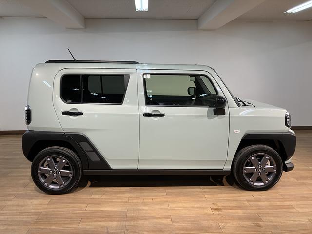 タフトＧターボ　ダーククロムベンチャー　Ｒ７年式／バックカメラ対応スカイフィールトップ　アダプティブクルーズコントロール　ＬＥＤヘッド／フォグ　運／助シートヒーター　プッシュボタンスタート　キーフリー　電動パーキングブレーキ　バックカメラ　１５インチアルミホイール（大阪府）の中古車