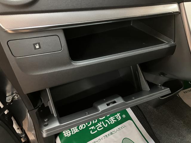 ムーヴカスタム　Ｘ１年保証／走行７．９万キロ／ナビ／オートエアコン１年間走行距離無制限保証／走行７．９万キロ／ナビ／ＢＬＵＥＴＯＯＴＨ／ＣＤ／ＤＶＤ／フルセグＴＶ／ＥＴＣ／スマートキー／ＬＥＤヘッドライト／オートエアコン／電動格納式ドアミラー／アイドリングストップ／（大阪府）の中古車