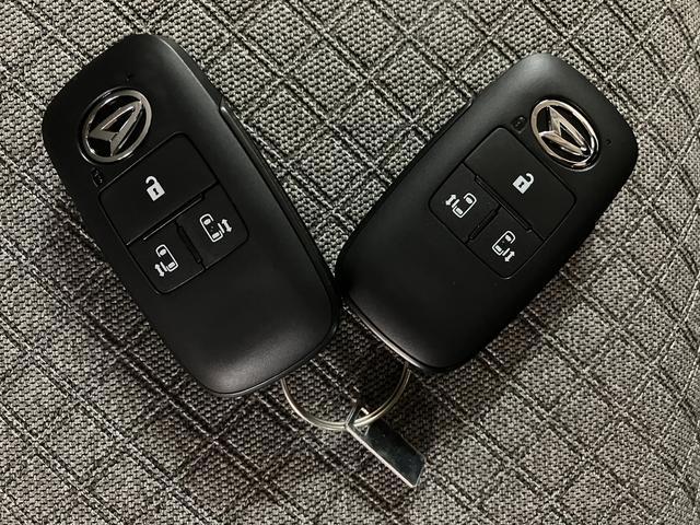 タントXリミテッド/R7年式/17km/25年モデルナビ/BカメラR7年式/走行17km/25年モデルナビ/バックカメラ/ステアリングスイッチ/USB/前席シートヒーター/電動パーキングブレーキ/両側パワースライドドア/LEDヘッドライト/オートエアコン/キーフリー(大阪府)の中古車