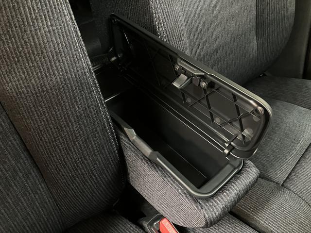 ムーヴＧ／Ｒ７年式／走行４ｋｍ／届出済未使用車／ナビ／バックカメラＲ７年式／走行４ｋｍ／届出済未使用車／２５年モデルナビ／バックカメラ／ステアリングスイッチ／ＵＳＢアダプター／電動パーキングブレーキ／片側パワースライドドア／ＬＥＤヘッドライト・フォグランプ（大阪府）の中古車