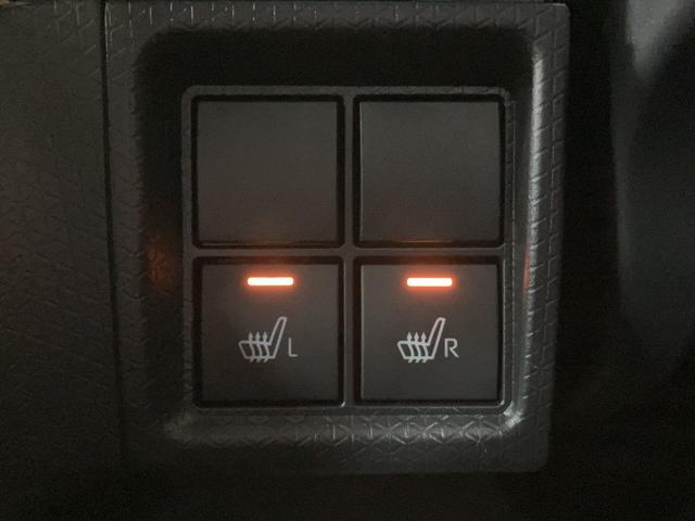 タントカスタムＸリミテッド　Ｒ７年式／ナビ／ＡＣＣ／ＥＴＣスマートアシスト　ＡＣＣ　ＥＴＣ　バックカメラ　両側リヤパワースライドドア　プッシュボタンエンジンスタート　シートヒーター　ＬＥＤヘッドライト　アルミホイール　オートエアコン　オートライト（大阪府）の中古車