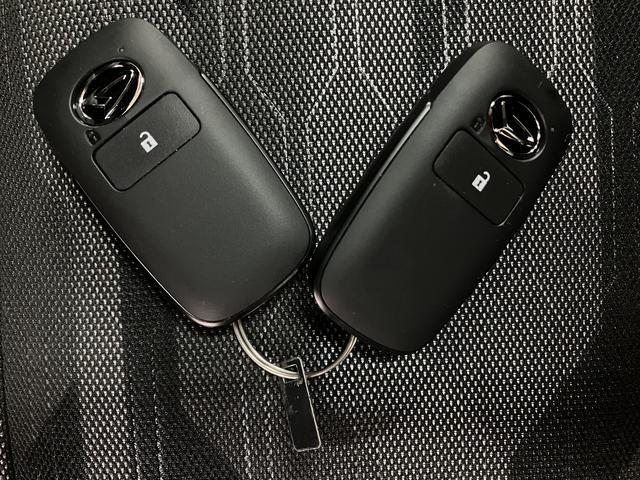 タフトＧターボ　ダーククロムベンチャー　１年保証／バックカメラ／１年間走行距離無制限保証／走行２７キロ／バックカメラ／クルーズコントロール／ＬＥＤヘッドライト／ＬＥＤフォグランプ／アダプティプドライビングビーム／電子パーキング／スマートキー／ＵＳＢ／スマートキー／（大阪府）の中古車