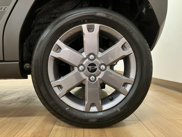 タフトＧターボ　ダーククロムベンチャー　１年保証／バックカメラ／１年間走行距離無制限保証／走行２７キロ／バックカメラ／クルーズコントロール／ＬＥＤヘッドライト／ＬＥＤフォグランプ／アダプティプドライビングビーム／電子パーキング／スマートキー／ＵＳＢ／スマートキー／（大阪府）の中古車