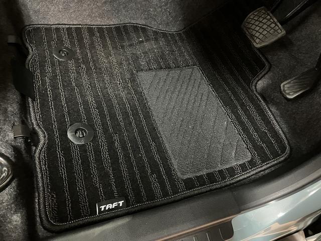 タフトＧターボ　ダーククロムベンチャー　１年保証／バックカメラ／１年間走行距離無制限保証／走行２７キロ／バックカメラ／クルーズコントロール／ＬＥＤヘッドライト／ＬＥＤフォグランプ／アダプティプドライビングビーム／電子パーキング／スマートキー／ＵＳＢ／スマートキー／（大阪府）の中古車