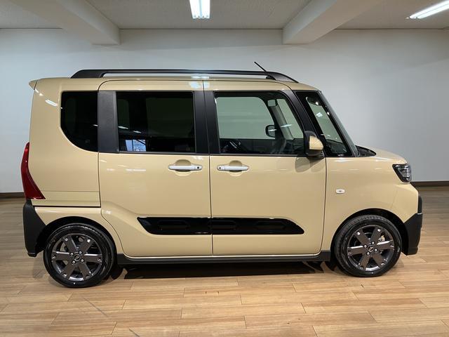 タントファンクロスターボリミテッド　Ｒ７年式／ＡＣＣ／ＥＴＣターボ　スマートアシスト　ＡＣＣ　ＥＴＣ　バックカメラ　両側リヤパワースライドドア　プッシュボタンエンジンスタート　シートヒーター　ＬＥＤヘッドライト　アルミホイール　オートエアコン　オートライト（大阪府）の中古車