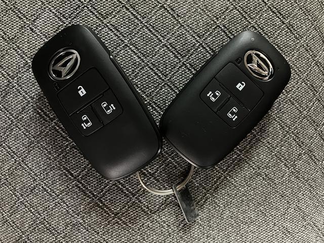 タントＸリミテッド　Ｒ７年式／両側電動スライドドアサポカーＳワイド適合　ミラクルオープンドア　Ｂカメラ　両側オートスライドドア　Ｐスタート　コーナーセンサー　シートヒーター　ステアリングスイッチ　ＵＳＢ接続端子　キーフリー（大阪府）の中古車