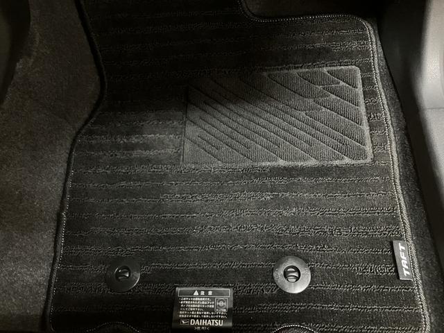 タフトＧターボ　新車保証有／鑑定書付き／ナビ／バックカメラ／ガラスルーフ／新車保証／鑑定書付き／ナビ／ＴＶ／ＵＳＢ／Ｂｌｕｅｔｏｏｔｈ／バックカメラ／ドラレコ／ＥＴＣ／衝突軽減ブレーキ／コーナーセンサー／クルーズコントロール／ＬＥＤヘッドライト／シートヒーター（大阪府）の中古車