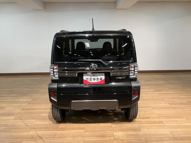 タフトＧ　ダーククロムベンチャー　１年保証／電子パーキング／ＵＳＢ１年間走行距離無制限保証／走行５キロ／ＬＥＤヘッドライト／ＬＥＤフォグランプ／バックカメラ／電子パーキングブレーキ／アダプティプドライビングビーム／スマートキー／ＵＳＢ／シートヒーター／（大阪府）の中古車