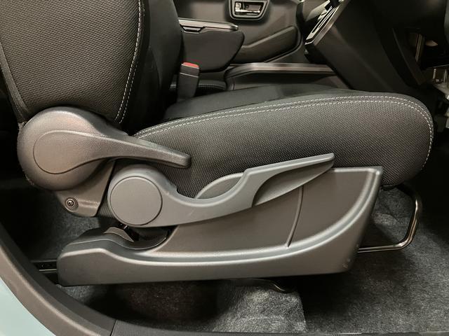 タフトＧ　ダーククロムベンチャー　純正メモリーナビ　バックカメラ純正メモリーナビ・バックカメラ・スカイフィールトップ・アダプティブクルーズコントロール・電動パーキングブレーキ・シートヒーター・ＬＥＤヘッドライト・衝突回避支援ブレーキ・誤発進抑制機能・届出済未使用車（大阪府）の中古車