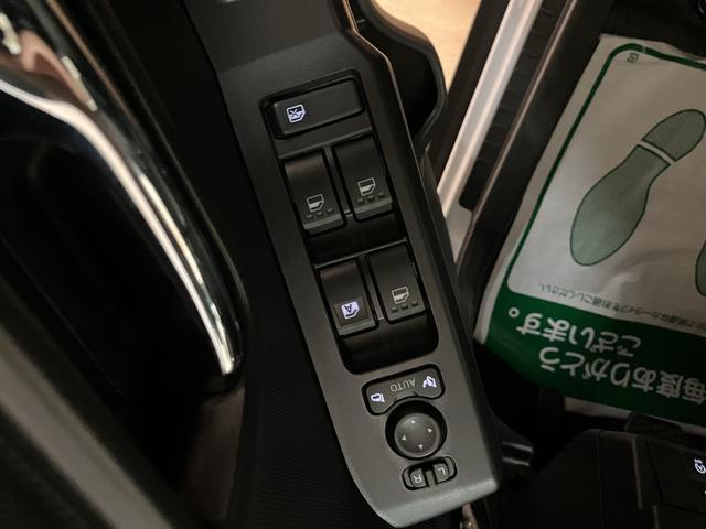 タフトＧ　ダーククロムベンチャー　新車保証／ディスプレイオーディオ登録済み未使用車／新車保証／スカイルーフ／ディスプレイオーディオ／バックカメラ／ＵＳＢ／ＨＤＭＩ／ＴＶ／Ｂｌｕｅｔｏｏｔｈ／衝突軽減ブレーキ／クルーズコントロール／コーナーセンサー／シートヒーター／（大阪府）の中古車