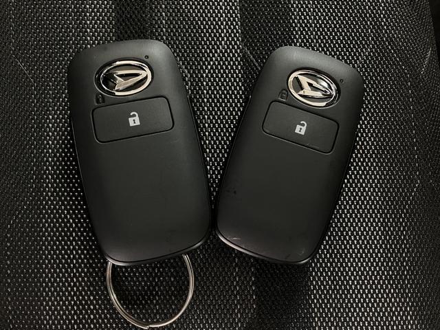 タフトＧ　ダーククロムベンチャー　登録済み未使用車／新車保証Ｒ７年式／ガラスルーフ／クルコン／衝突軽減ブレーキ／ＬＥＤライト／フォグランプ／コーナーセンサー／電動パーキング／ブレーキホールド／ＵＳＢ／バックカメラ／前席シートヒーター／キーフリー／オートエアコン（大阪府）の中古車